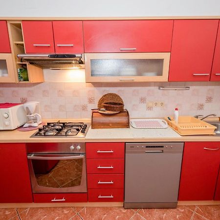 Kuca Leonora Apartment Banjol Екстериор снимка