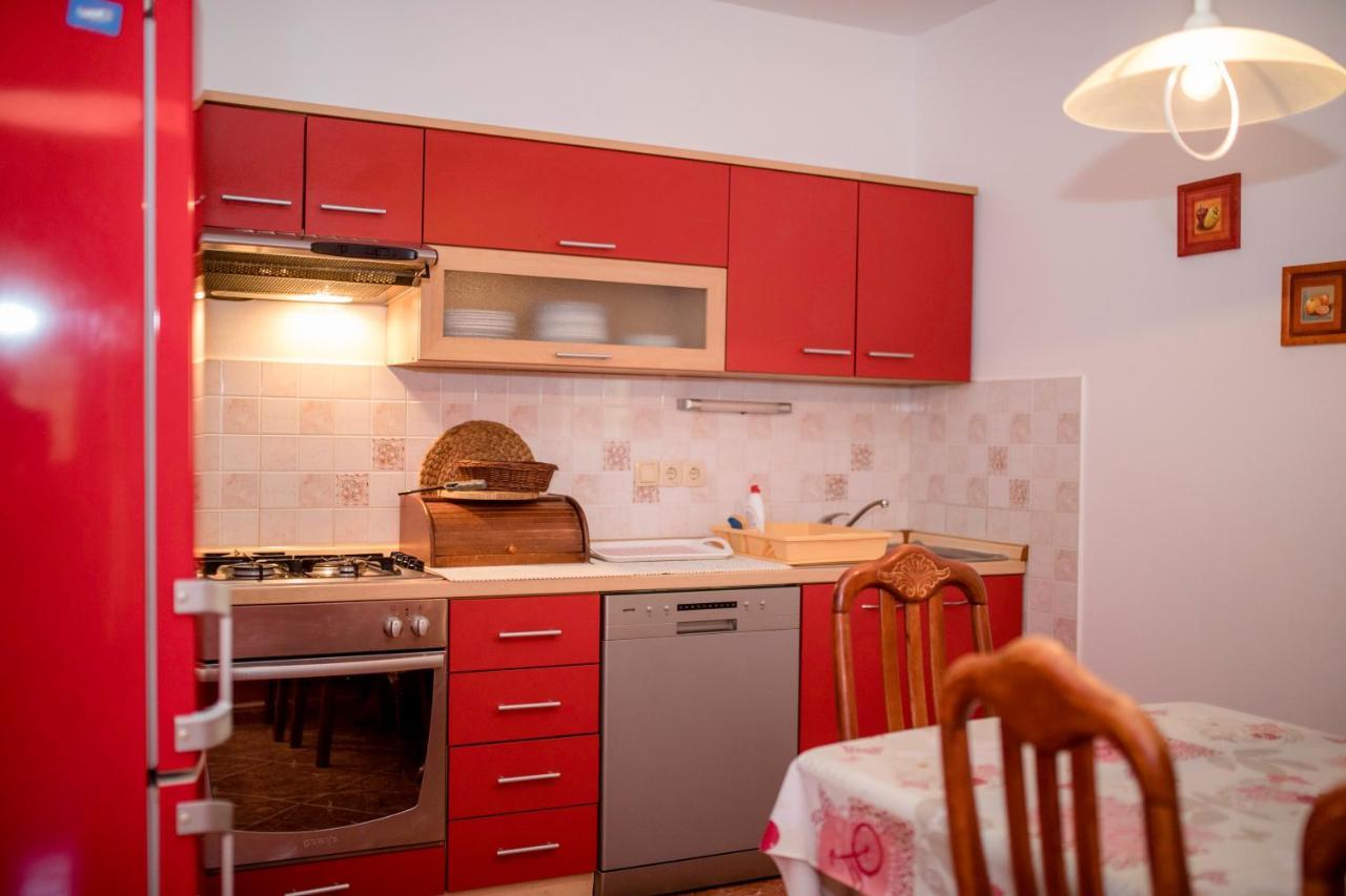 Kuca Leonora Apartment Banjol Екстериор снимка