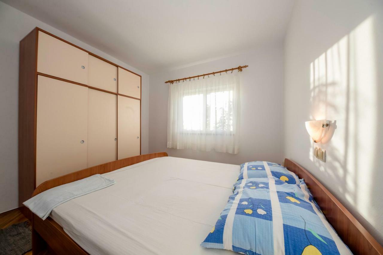 Kuca Leonora Apartment Banjol Екстериор снимка